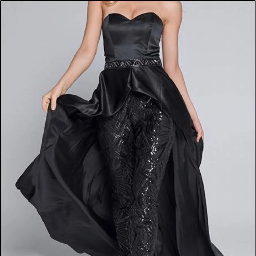 VENUS black sequin and beaded satin overskirt jumpsuit size 12.